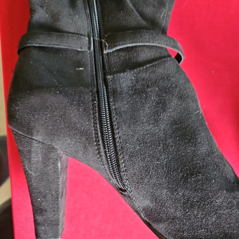 Hot Cakes Women's  Size 9 1/2 Dark Grey Suede Heeled Boots with Buckle Detail - Picture 5 of 6